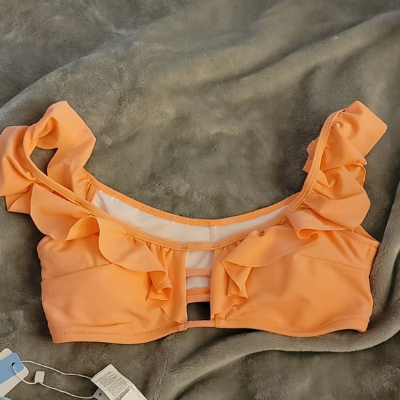 Bikini - Picture 2 of 5